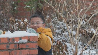 儿童打雪仗慢镜头4K实拍空镜
